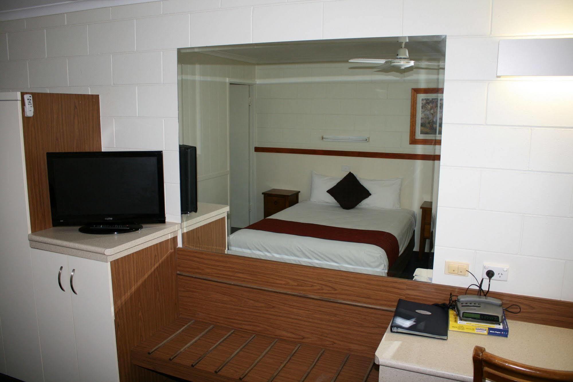 Billabong Lodge Motel Таунсвилл Экстерьер фото